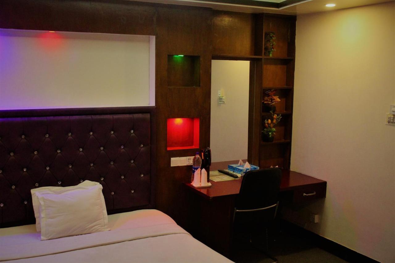 Hotel Blue Bird Dhaka Exterior photo