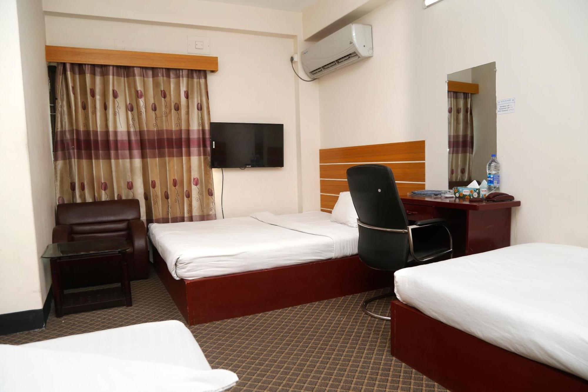 Hotel Blue Bird Dhaka Exterior photo