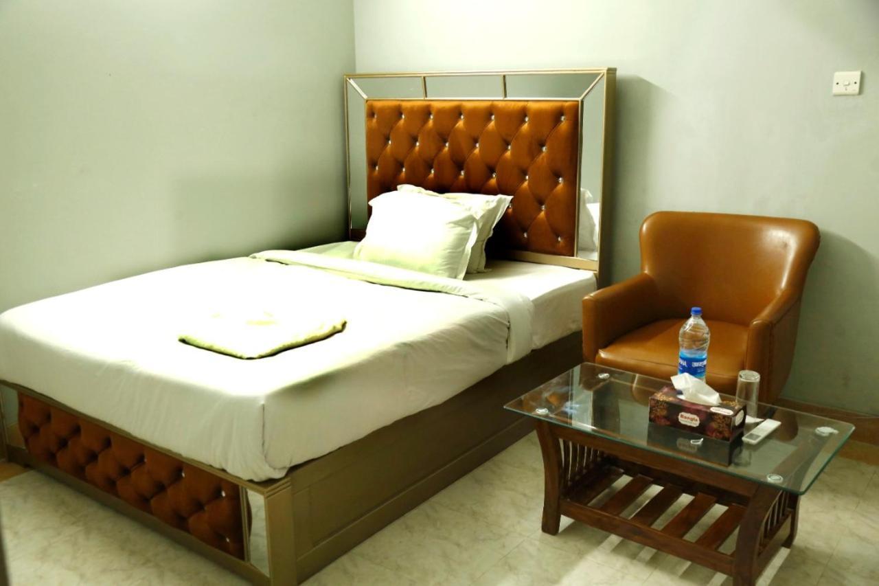 Hotel Blue Bird Dhaka Exterior photo