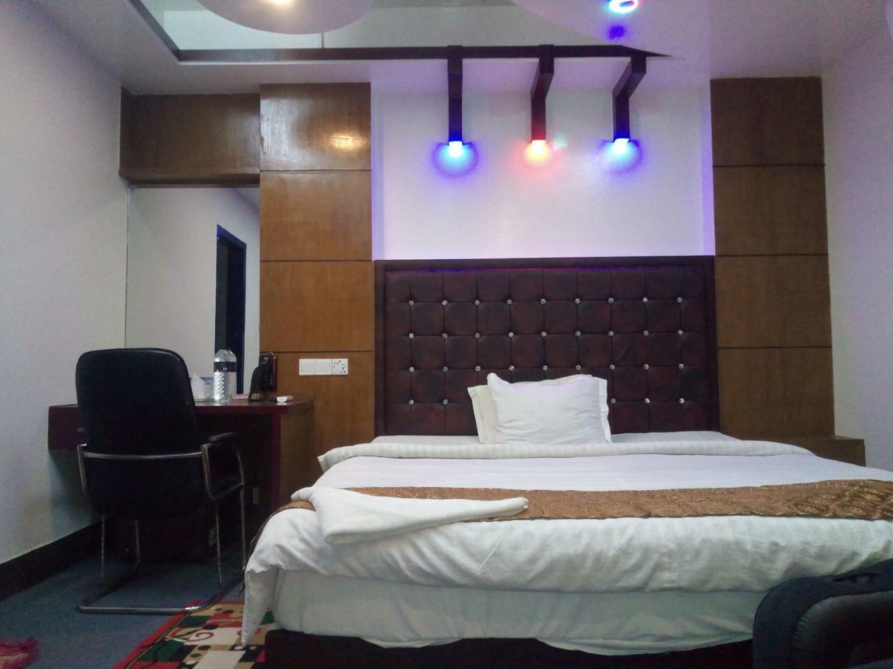 Hotel Blue Bird Dhaka Exterior photo